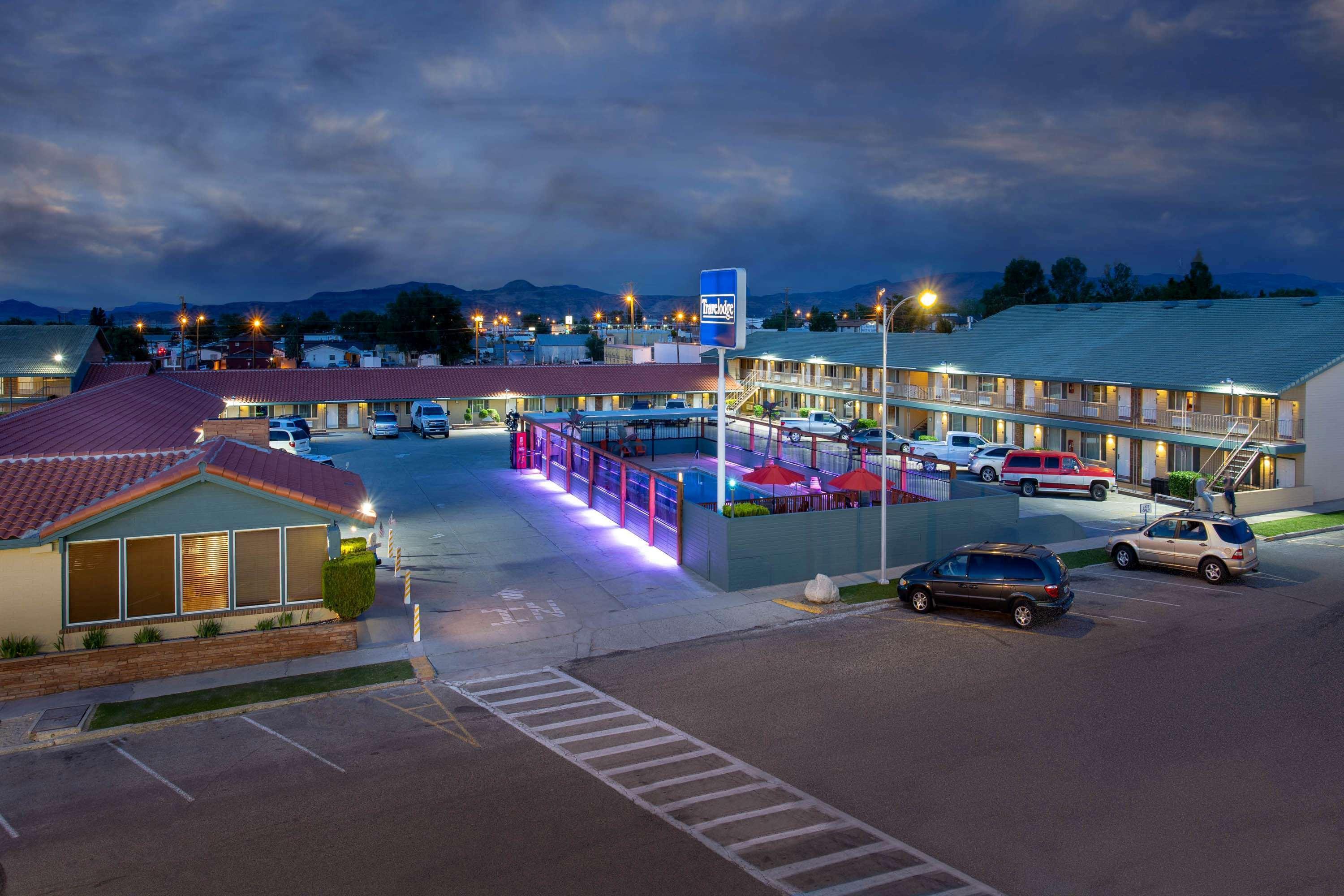 Travelodge By Wyndham Hawthorne Extérieur photo